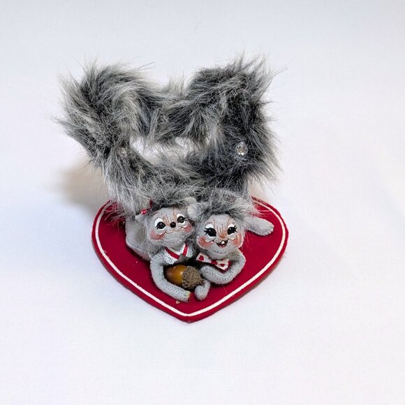 Annalee Mobilitee 2009 Sweetheart Squirrels 5" Wired Doll Valentine's Figure - Picture 2 of 4